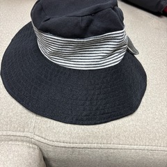 リボン付き帽子の画像