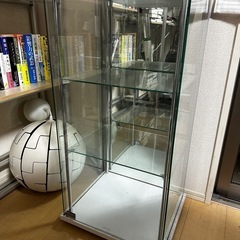 ショーケース　背面鏡張り
