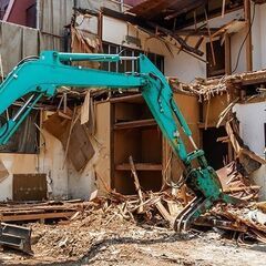 高収入★がっつり稼げます。解体のオペさんと4tトラック乗りを募集...