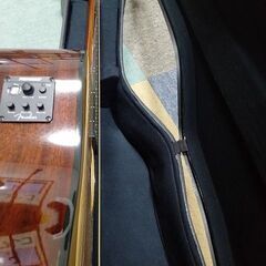 Fender 弾きやすいアコギ ハードケース付きの画像