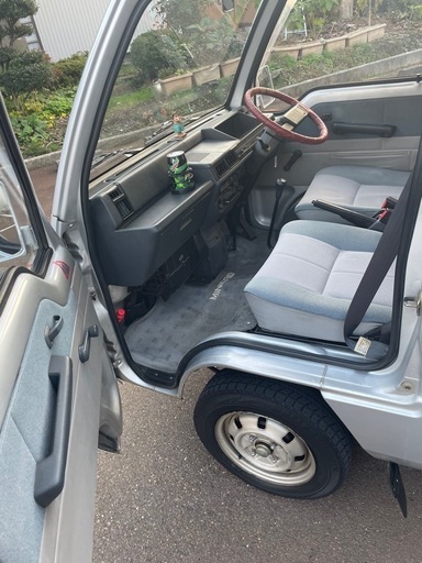 軽商用車『ミニキャブバン』、軽乗用車『タウンボックス』を一部