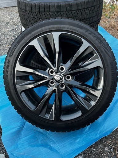 215/45/R17 スタッドレスタイヤセット