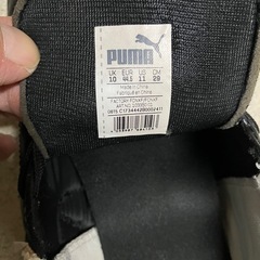 価格訂正します　PUMAスニーカー27より気持ち小さいと思いますの画像