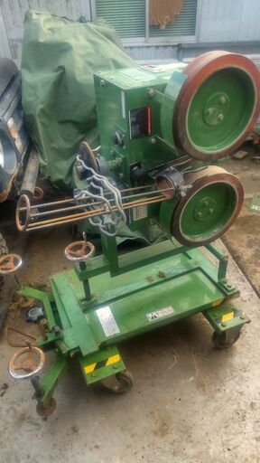 値下げしました。ｼｰｽﾞﾝ前にいかがでしょうか？　アシックスピッチングマシーン　(株)トーアスポーツマシーン　作動確認済　取りに来られる方