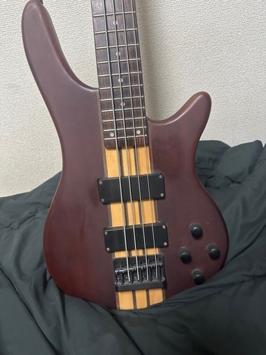 相談中　YAMATO 5弦エレキベース