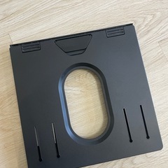 黒 プラスチック製 折りたたみ式 パソコンスタンドの画像