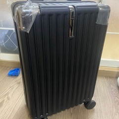 スーツケース新品サイズ　M