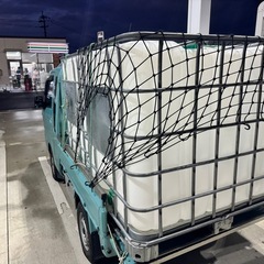 水タンク1000リットルの画像