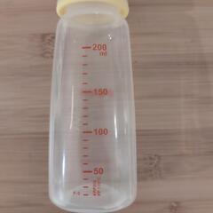 ピジョン　スリムタイプ　哺乳びん プラスチック　200mlの画像