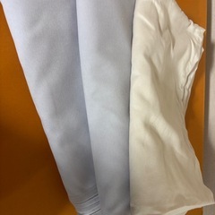 【未使用品】エステベッド　顔穴つきシーツ３枚の画像