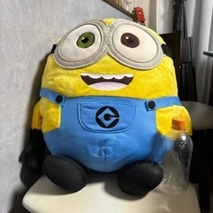 ミニオン巨大ぬいぐるみ