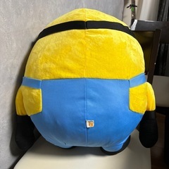 ミニオン巨大ぬいぐるみの画像