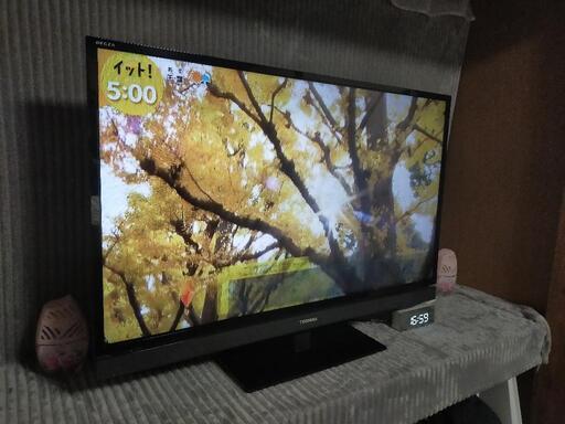 TOSHIBA　レグザ40インチ