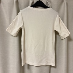 UNIQLOティシャツの画像