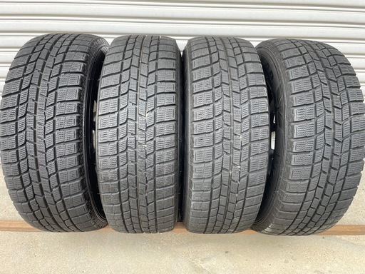 クラウン使用　215/60 R16 ホイール付スタッドレス4本セット