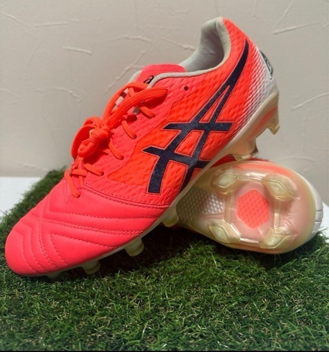 アシックス　ウルトレッツァ AI    24cm