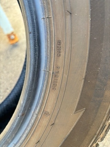2021年製DUNLOP スタッドレスタイヤ185/70R14 4本セット