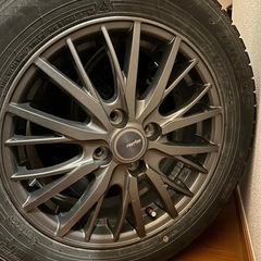スタッドレス/ 雪タイヤ　175/65R15 20年製　トヨタアクア
