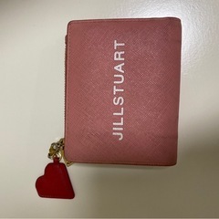 ピンク色の財布