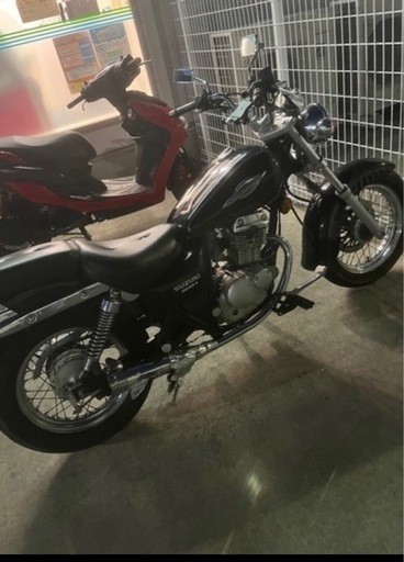 スズキ　ウィンドストーム125