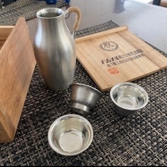 錫(スズ)製の酒器セット