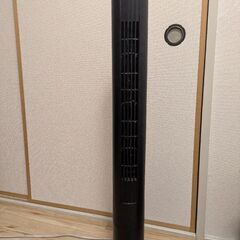 タワー型扇風機　黒色の画像