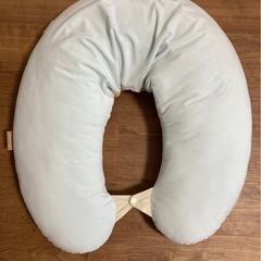 エールベベ 4wayクッション