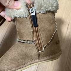 13㌢ミキハウスムートンブーツの画像