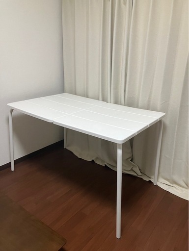 IKEA 外用テーブル\n