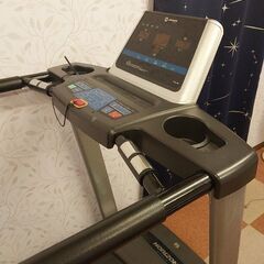 トレッドミル　家庭用の中では大型の画像
