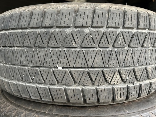 BRIDGESTONE 225/55R18 23年製　スタッドレスタイヤ
