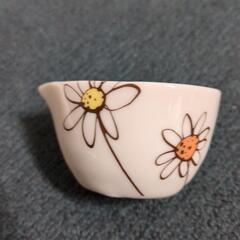 パーティ皿  ソース入れ付きの画像