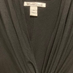 Kenneth Cole トップスの画像