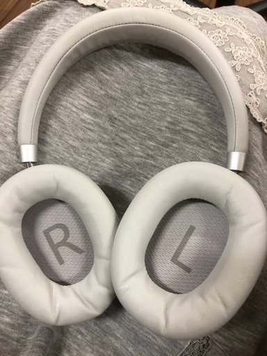 設定より高値で業者さんに売れてしまいました‼️srhythm nc95ヘッドホン※ほぼ未使用だけど本体とケースのみ