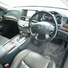 日産 フーガ　ハイブリッド 　ＦＵＧＡ　ＨＹＢＲＩＤ　ＶＩＰ　Package入庫しました　！！の画像