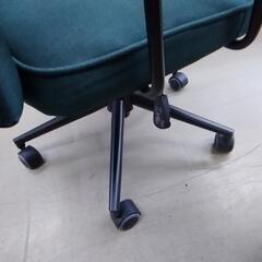 チェア  グリーン布 木製肘掛け 81706の画像