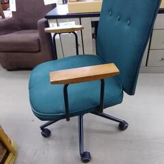 チェア  グリーン布 木製肘掛け 81706の画像