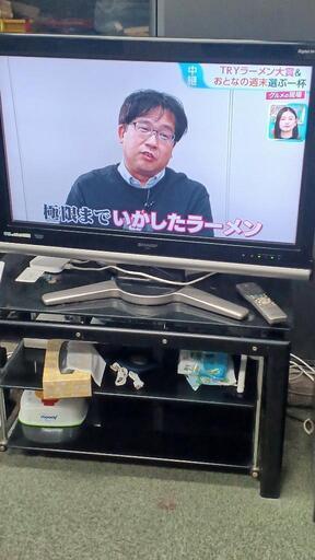 テレビ、テレビ台
