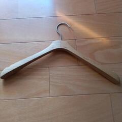 D＆G木製ハンガーの画像