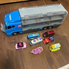トミカ