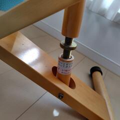 姿勢矯正イス◆高さ調整、フットクッション付き◆の画像