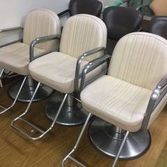 5日間限定価格 美容室の椅子　かなりお安くお譲りします