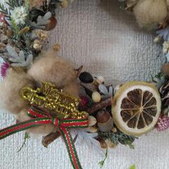 handmade　リース　コットン、色んな実の画像