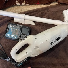 マキタ　充電式　掃除機　クリーナー