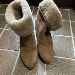 ムートンブーツ