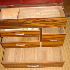 家具　食器棚　タンス　鏡台　サイドボードの画像