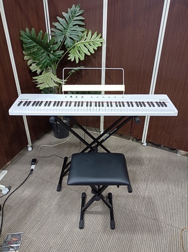★[八3164] 　ALESIS RECITAL 電子ピアノ(台、イス、フットペダル、アダプター)セット※音出し確認済