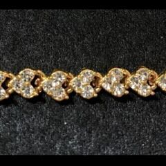 ▼▼≒⑯ᒍ→→→m24-1【Premio Fortuna】水晶のハート形ラインストーンブレスレット 濃ゴールドフィルド 内径約17センチ 404089■■の画像