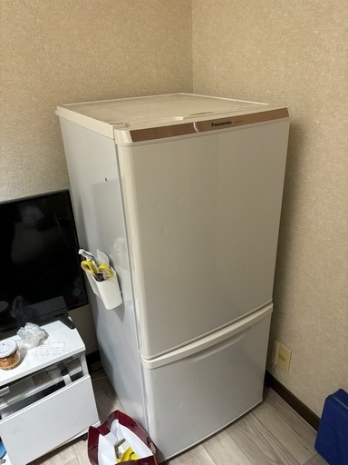 パナソニック　冷蔵庫　NR-B147W