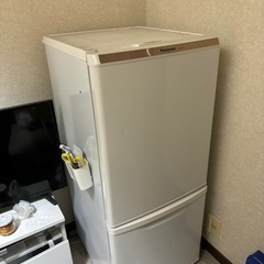 パナソニック　冷蔵庫　NR-B147W